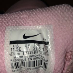 Children Nike 11.5 pink